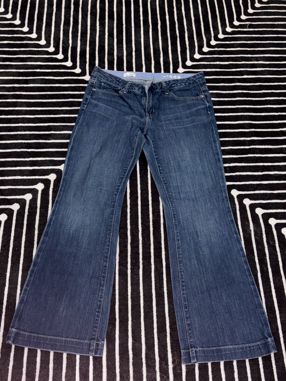 Gap 1969 Flared Jeans
